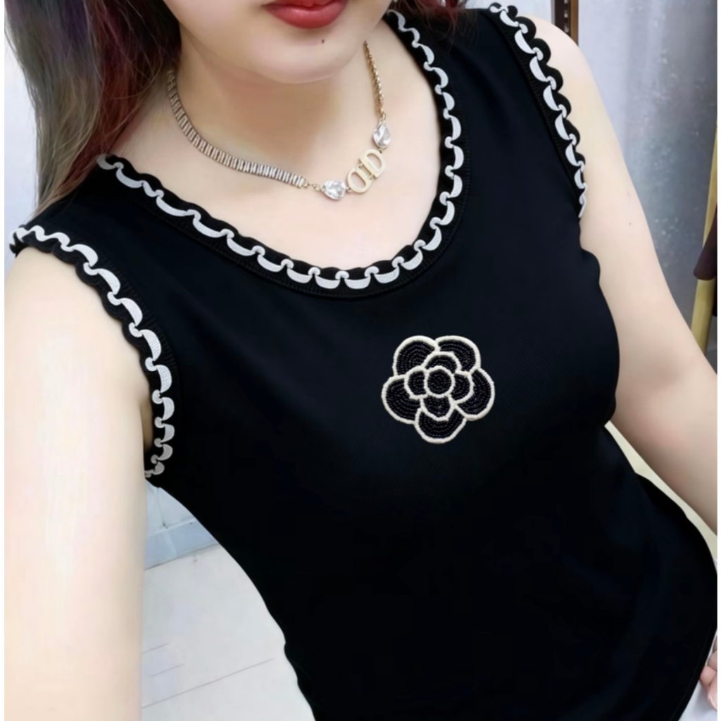 เสื้อสายเดี่ยวพรีเมียมสำหรับผู้หญิง – คอลเลกชันใหม่รับซัมเมอร์ – ลายดอกไม้ – สไตล์มินิมอล เก๋ไก๋ และมีเอกลักษณ์ – เหมาะส