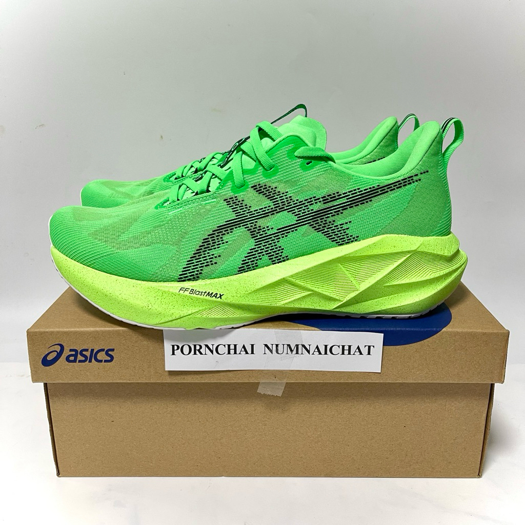 Asics Novablast (สินค้ามือ 2)
