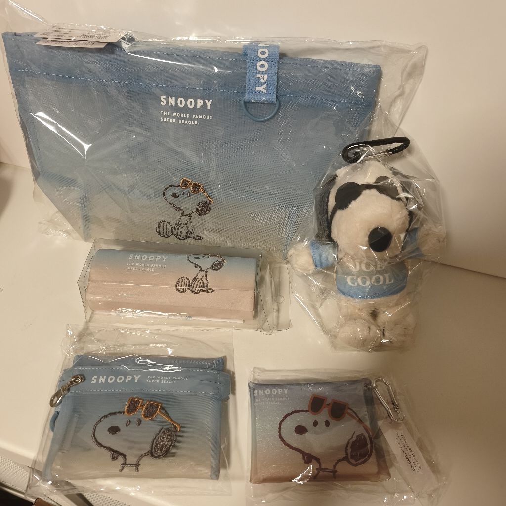 (พร้อมส่ง) New snoopy ของใช้ โทนไล่เฉดสีฟ้า (หิ้ว06/26) 🎐🇯🇵