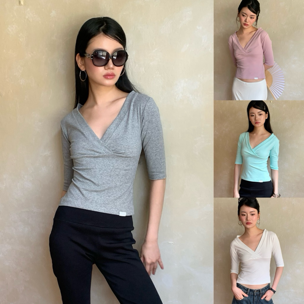 BEMYCHIC เสื้อครอปไขว้หน้าแขนสาวส่วน รุ่น  Elara Top