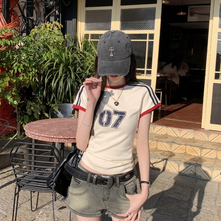 พร้อมส่งในไทย** เสื้อยืดสสกรีนลาย 07 มี2 สี ผ้านิ่มยืด เทียบขนาดสินค้าก่อน Y387