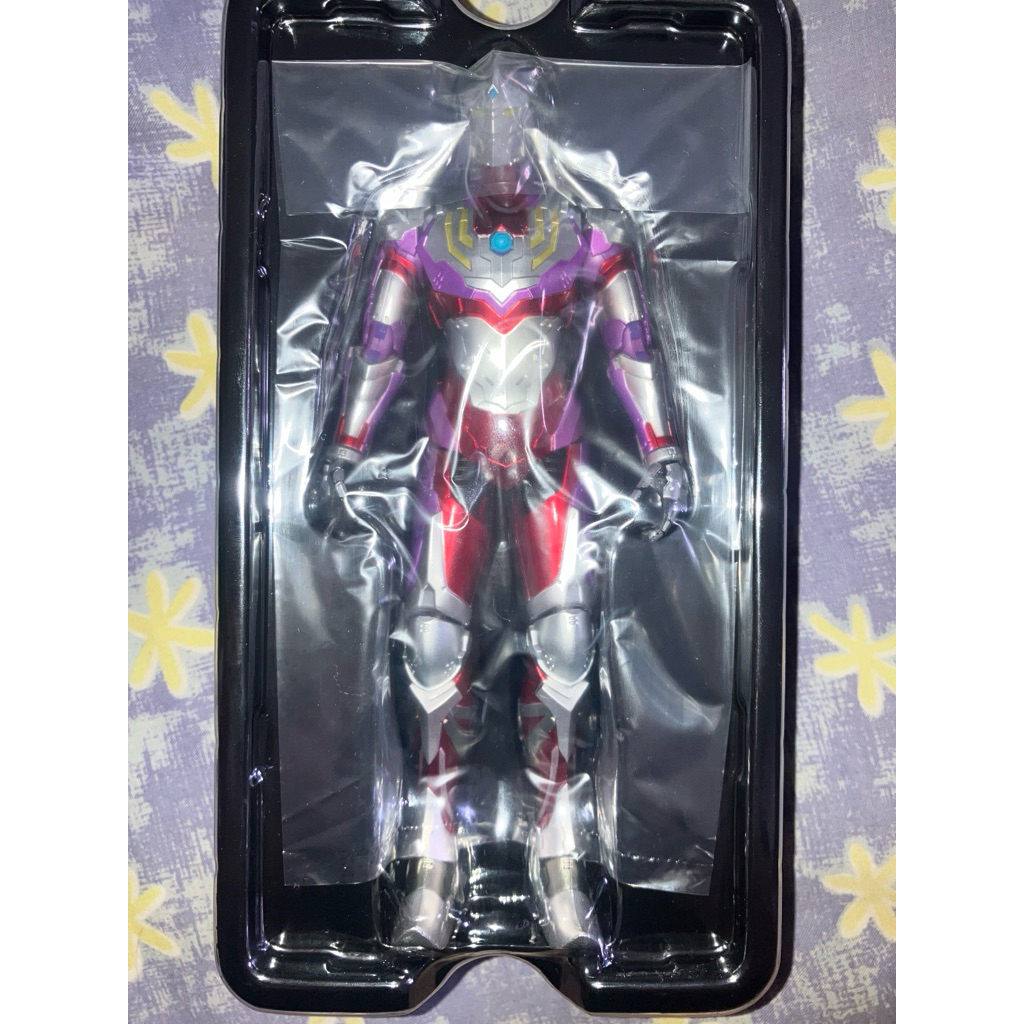 ZD toys Ultraman Tiga Suit
