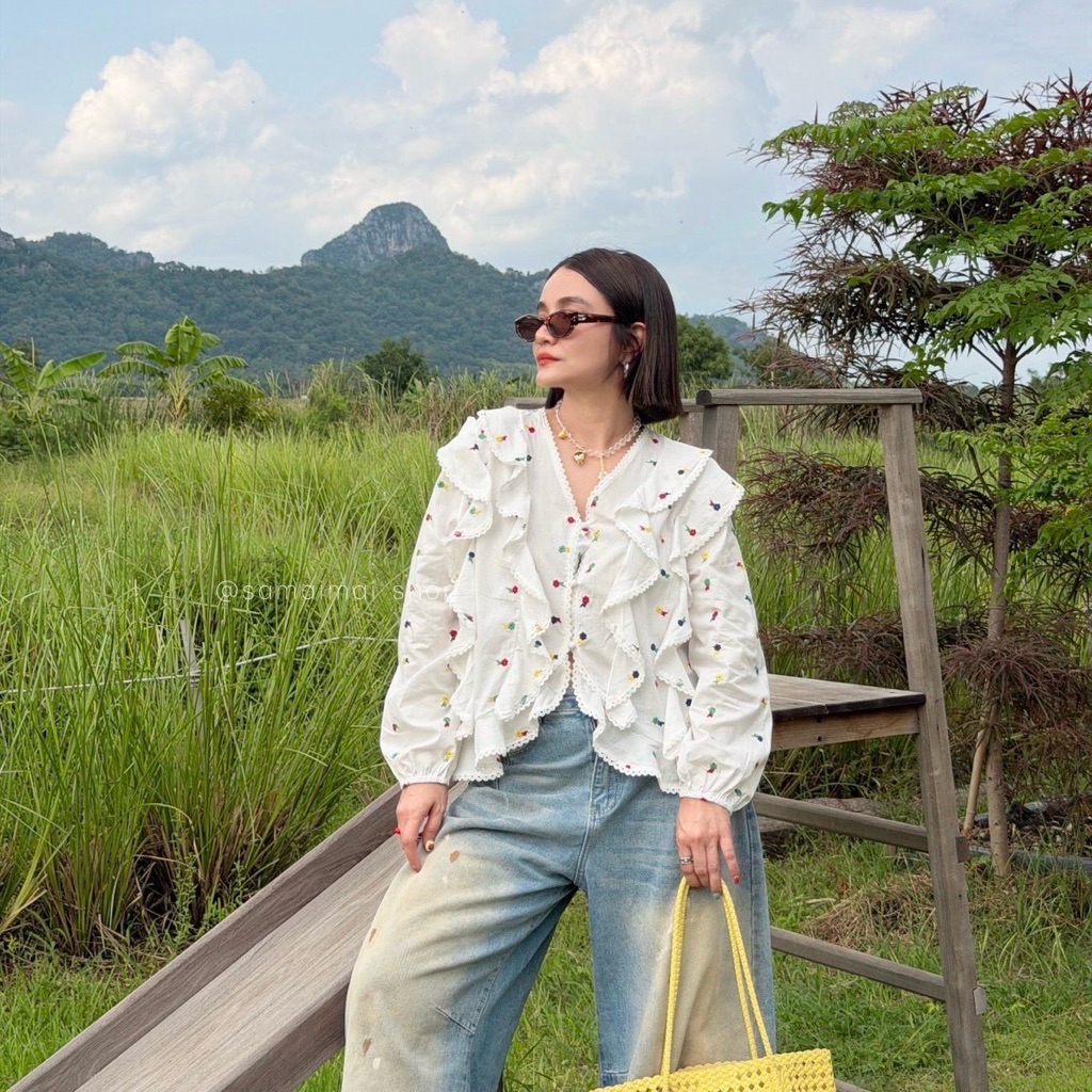 เสื้อแขนยาว ทรงระบายงานปักดอกไม้ แฟชั่นไลต์เกาหลี #991801