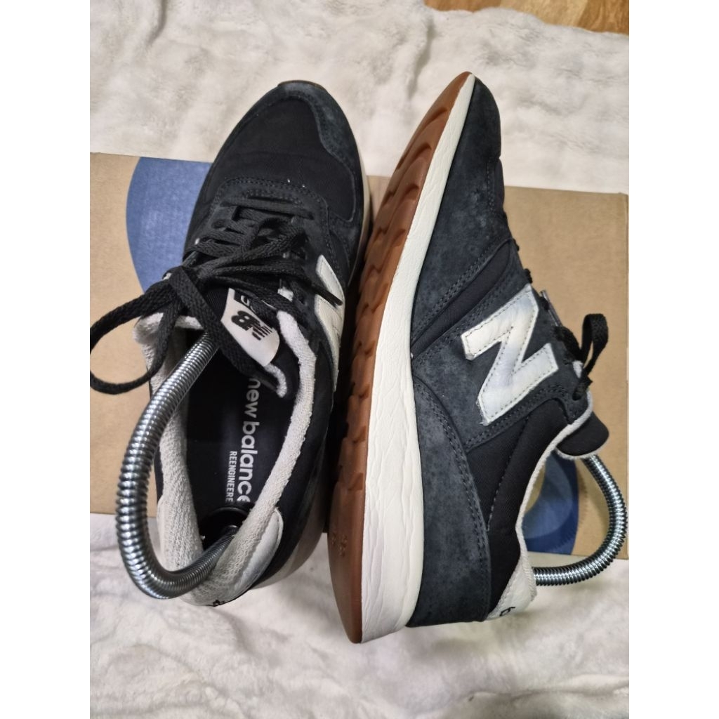 NB021รองเท้าNew Balance 520 "Navy Gum"