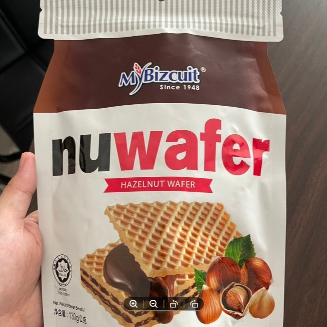 🍫 Nuwafer Hazelnut Wafer / นูเวเฟอร์ รสเฮเซลนัท 130กรัม 🍫