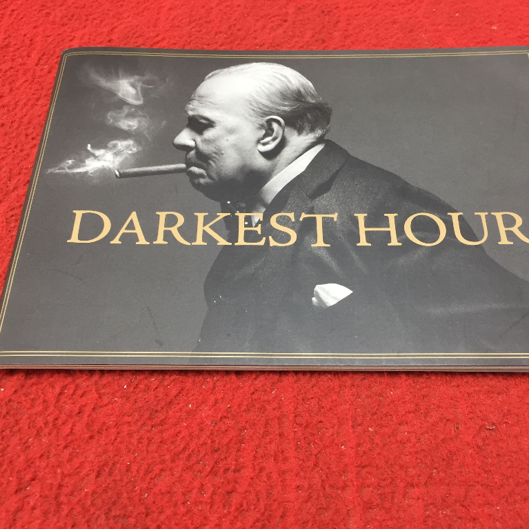 Darkest Hour (สมุด)  ร้าน PinHaiMusic BK1