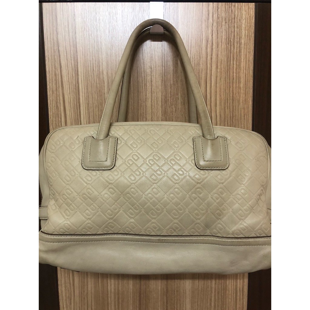 Bally boston bag สีเบจ