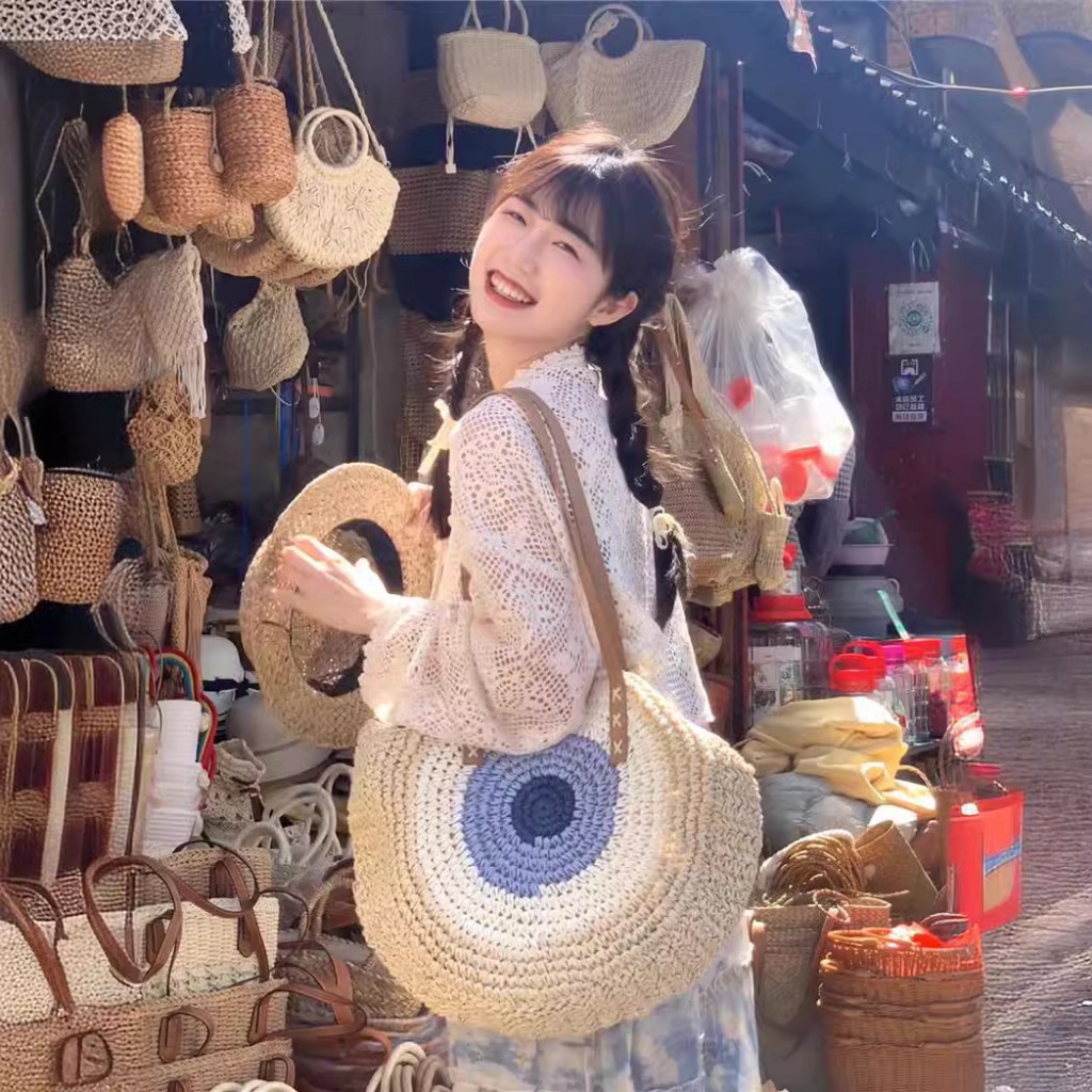 กระเป๋าสาน กลมใหญ่สายหนัง Blue sea  กระเป๋าถือ กระเป๋าสะพายข้างแฟชั่น (A276)
