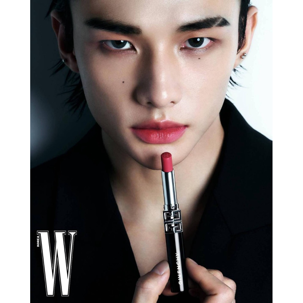WKorea hyunjin cover vol9