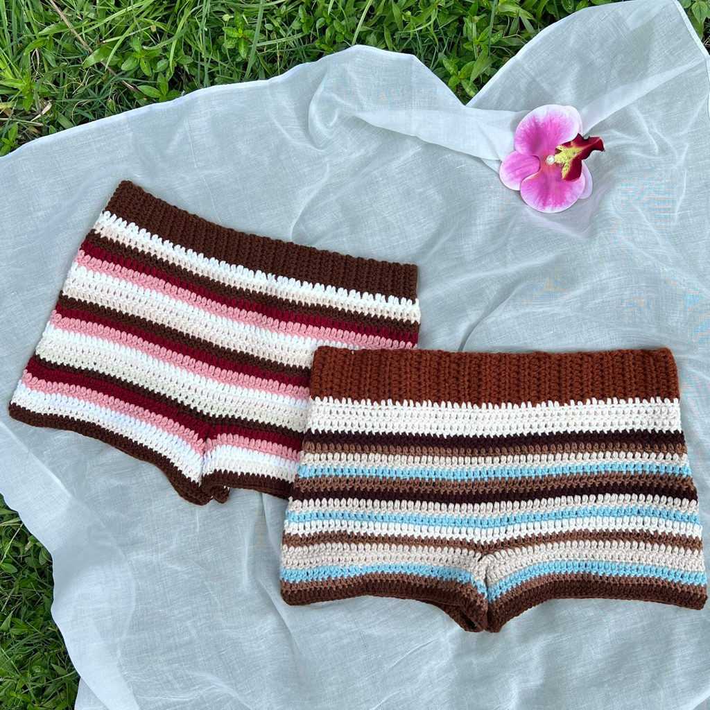 กางเกงขาสั้น ถักไหมพรม | 𝑪𝒐𝒄𝒐 𝒃𝒆𝒂𝒄𝒉 (พร้อมส่ง)