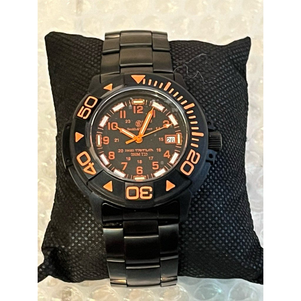 นาฬิกาข้อมือ รุ่น Diver ยี่ห้อ Smith&Wesson มือสองญี่ปุ่น (สภาพ 99%) คัดพิเศษ ของแท้จากญี่ปุ่น 100% 