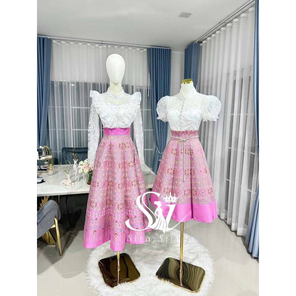 Sira Siri ชุดไทยเสื้อลูกไม้ปักลายยกนูนหรูหรา ใส่กับกระโปรงทรงสวิง ทอลายแพรวากาฬสินธุ์สีชมพูนม สีหวาน ละมุนมากๆจ้า ราคา ถูกที่สุด ดีลบีเคเค แกลเลอรีภาพที่ 4