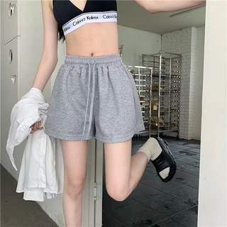 Bella shop กางเกงขาสั้นผู้หญิงหลวมๆ สไตล์เกาหลี สปอร์ตเรียบง่าย กางเกงขาสั้นเชือกผูกแบบลำลอง