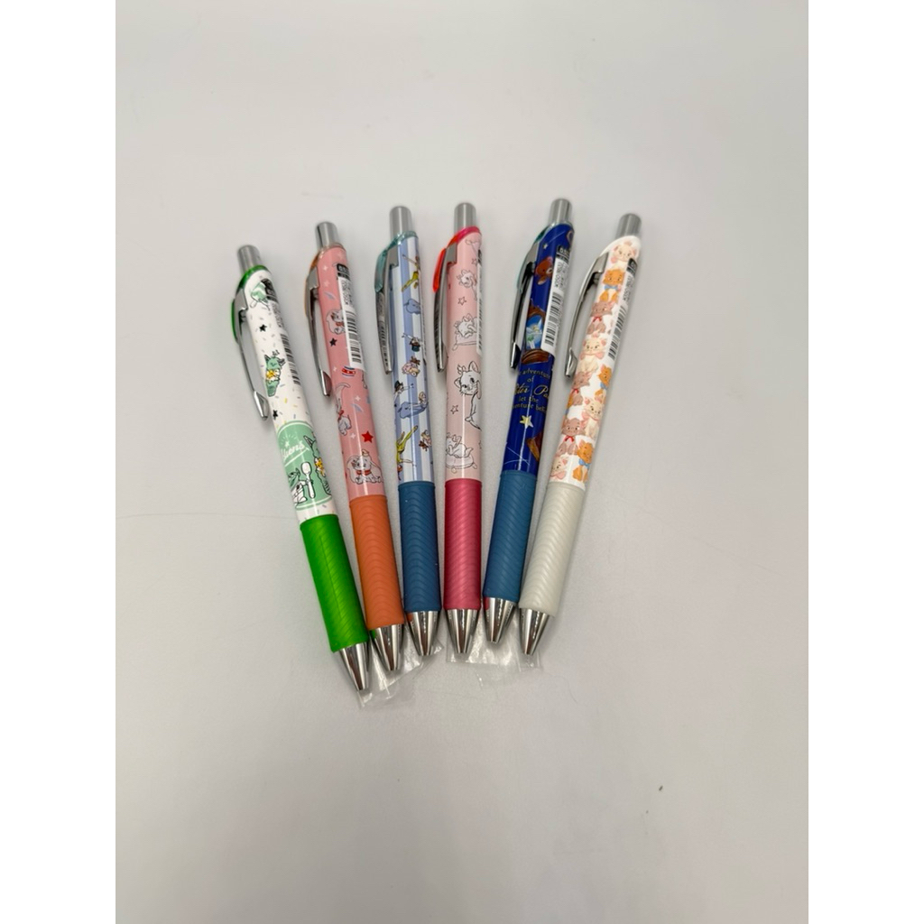 ของใหม่จากญี่ปุ่นคะ Pentel Energel x disney ลายตัวการ์ตูน Disney ปากกาเจล limitted edition 0.5mm หมึกสีดำ ใช้ดีมากๆคะ