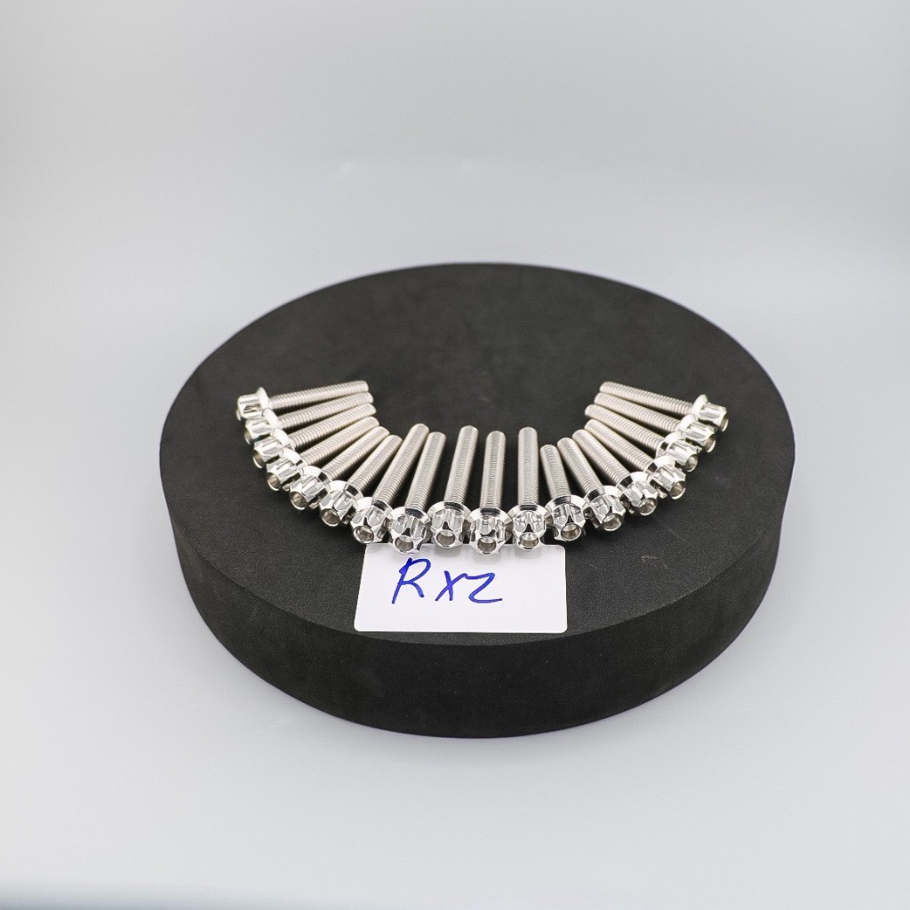 น็อตแคร้งเครื่อง RXZ 18ตัว (เฟืองเลส) น็อตสแตนเลสแท้ สำหรับมอเตอร์ไซค์ #SFshop