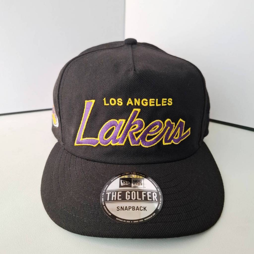 หมวก New Era แท้ 100% New era golfer nba script lakers สินค้ามีตำหนิเล็กน้อย