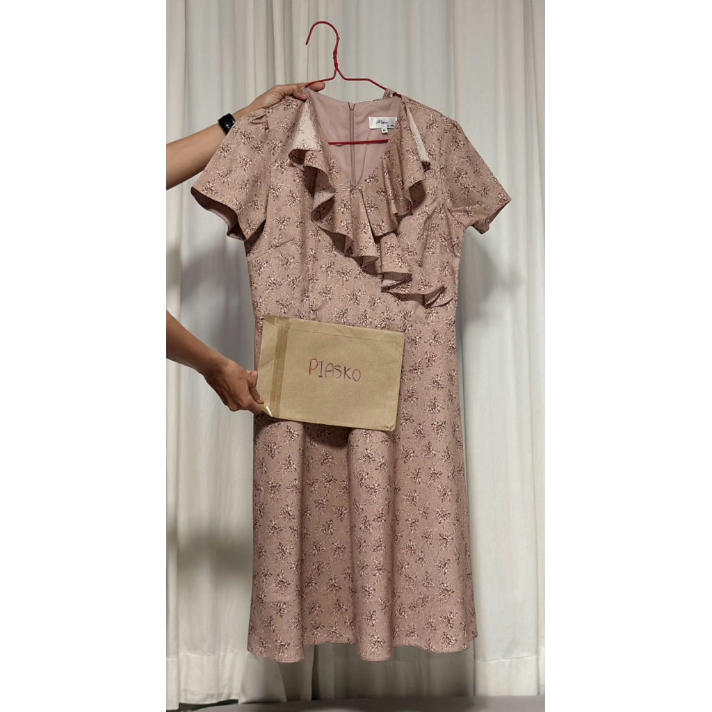 ชุดเดรสทำงานOmeShopมือสอง