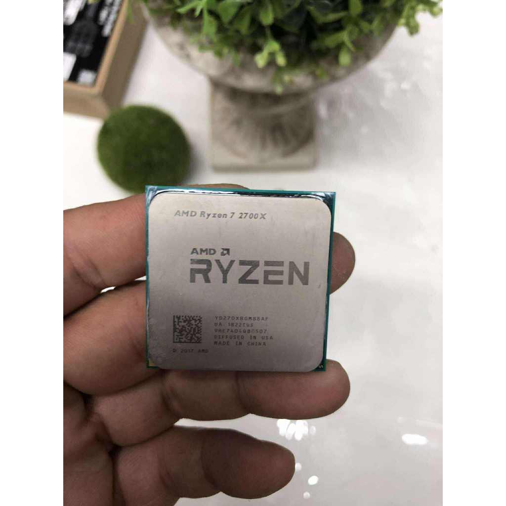 CPU AMD RYZEN 7 2700x 3.7 GHz ไม่มีกล่อง พร้อมพัดลม แถมชิลิโคน