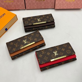 กระเป๋าสตางค์ ผู้หญิง ขนาด 7.5 นิ้ว แบบพับพร้อมกล่อง