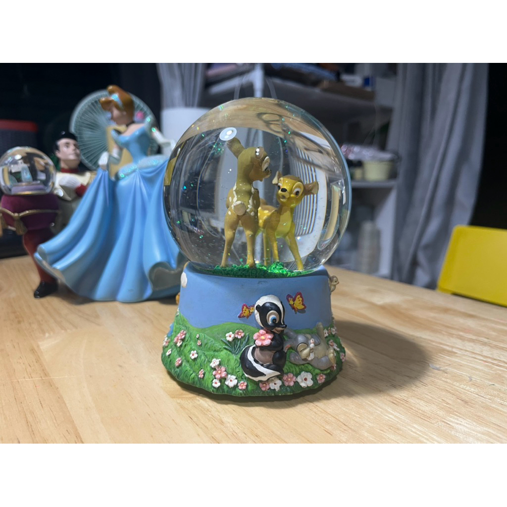 Bambie snowglobe #disney ไม่มีกล่อง ไม่มีโฟม น้ำใสกริบ