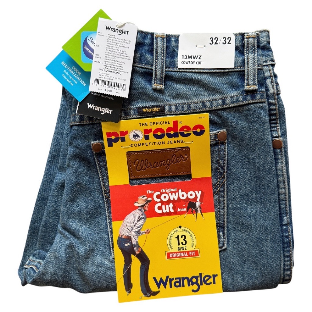 #เข้าใหม่ !! ขาตรง Wrangler 13 MWZ Cowboy Cut (สียีนส์อ่อน 14 ออนซ์) รุ่นนี้ลดกลิ่นอับ ลดแบคทีเรีย เ