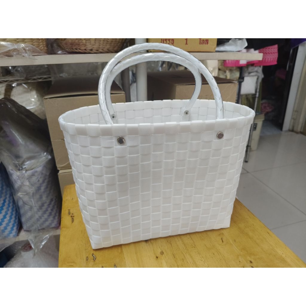 กระเป๋าพลาสติกสานสีขาวล้วนสำหรับลงลายงานเดคูพาจขนาด 3.5*9*7 นิ้ว