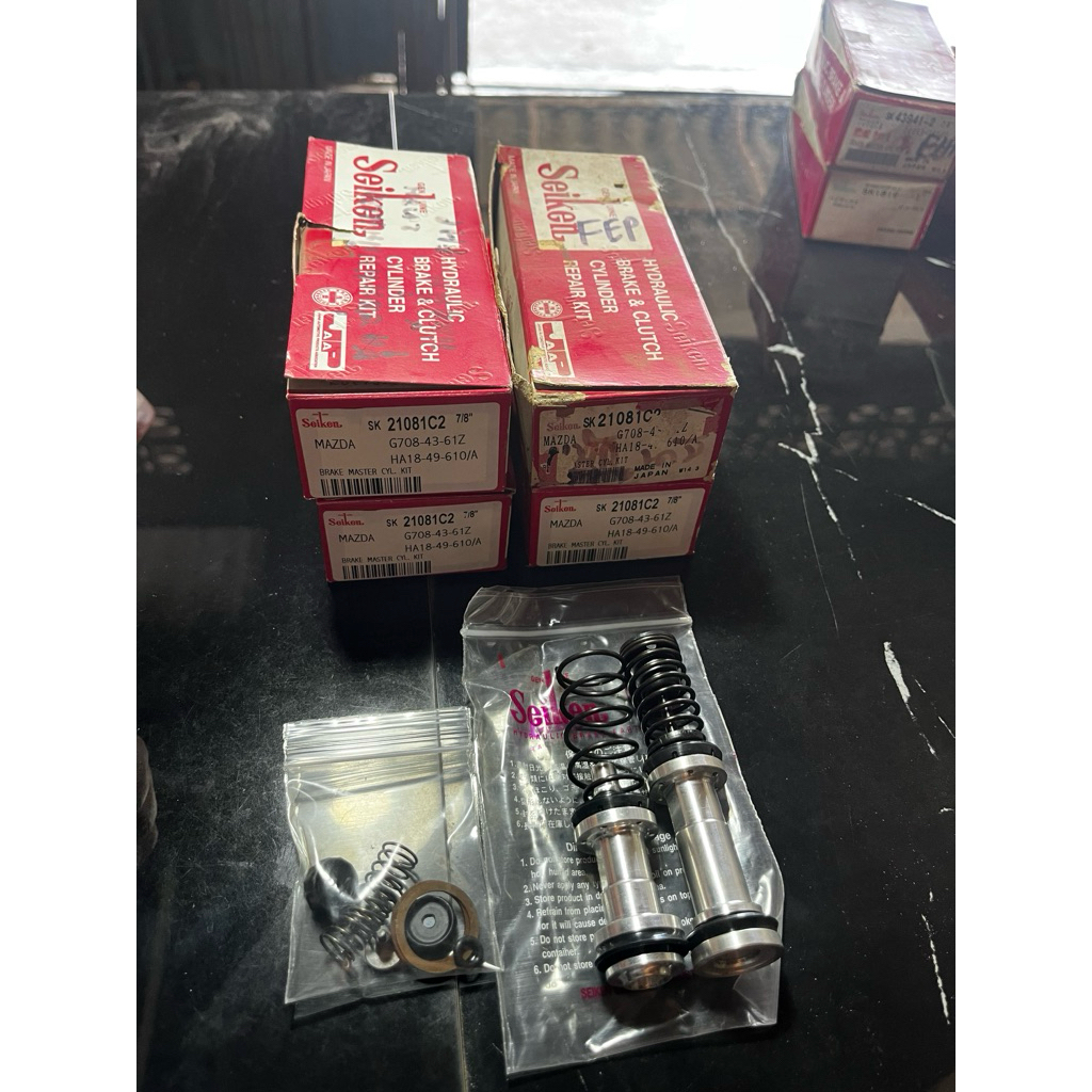 ชุดซ่อมแม่ปั้มเบรค MAZDA MAXNUM ,FIGHTER,B2500, TUNDER 7/8" (SK-21081)