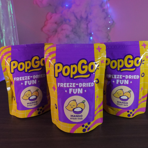 PopGo Freeze-Dried Fun รสข้าวเหนียวมะม่วงฟรีซดราย ขนาด 35 กรัม 3 ซอง