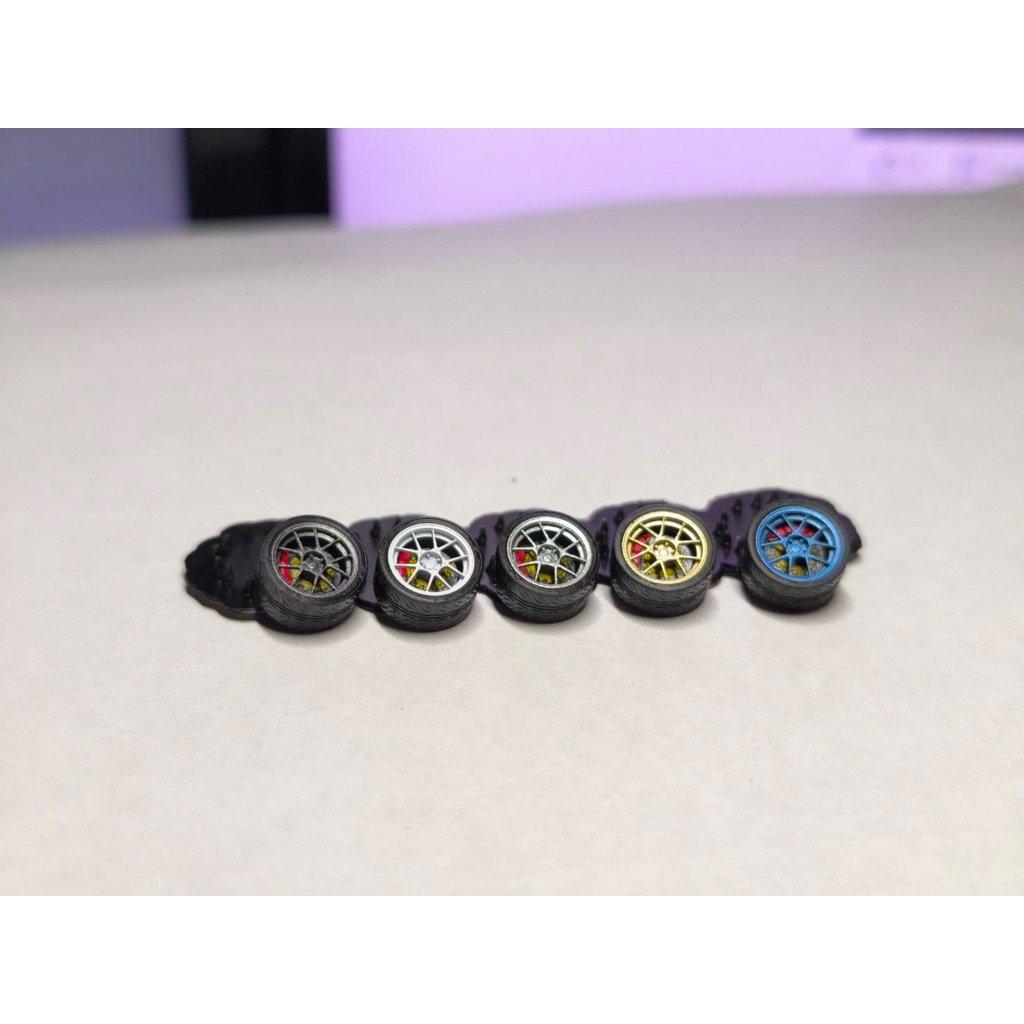 ล้อเรซิ่น ขนาด 10.2 mm. สเกล 1:64 ล้อแปะ ไม่มีแกน หมุนไม่ได้