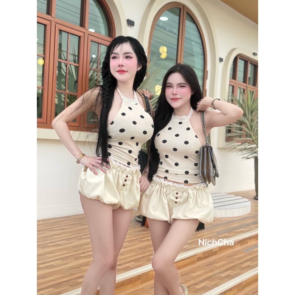 #Nicha Set2ชิ้น เสื้อผูกคอ เว้าหลังผ้าร่องยืด กางเกงขาสั้นบอลลูนเอวต่ำ สีครีมๆ เซกซี่คร่า