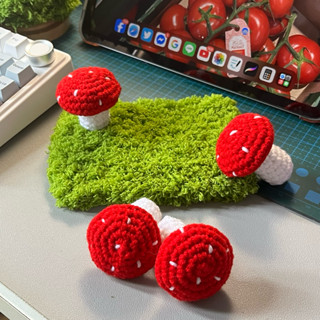 • 𝑮𝒓𝒂𝒔𝒔 𝒄𝒐𝒂𝒔𝒕𝒆𝒓 🌱 แผ่นรองแก้วไหมพรม น้องหญ้านุ่มๆ 🌱 • 3 free…