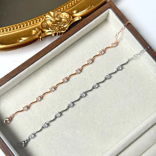 TROPHIES.CO - Swirly gem bracelet กำไลเพชร สร้อยข้อมือเพชร