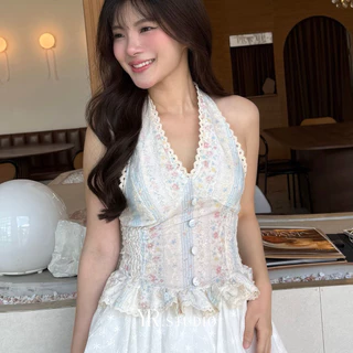 DAISY TOP (พร้อมส่ง ) เสื้อคล้องคอ ดีเทลเเต่งลูกไม้โคเช เเต่งเอวสม็อคเเละด้านหลัง ผ้าคอตตอลเเต่งฉลุ