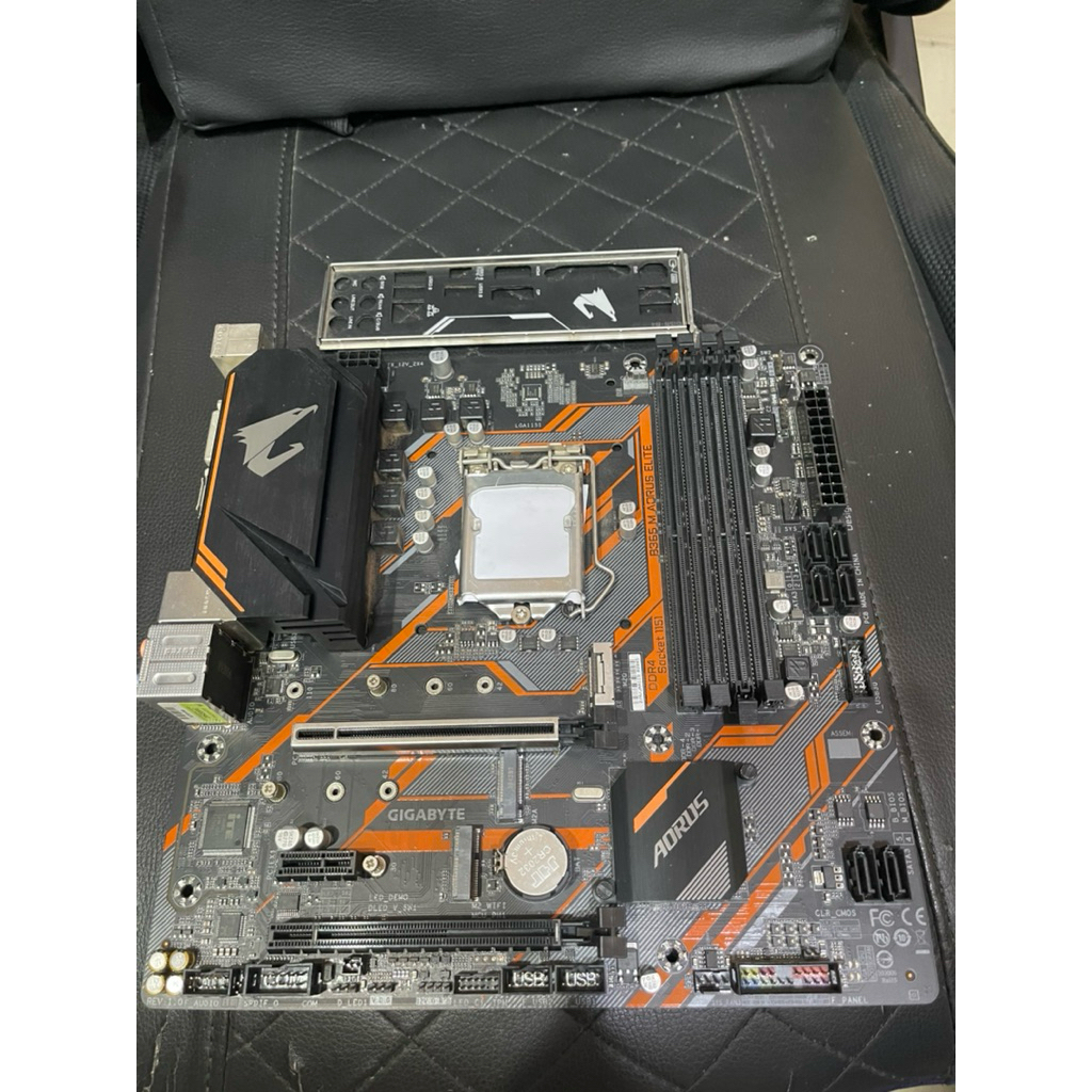 B365M gigabyte aorus
