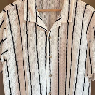 Knit hawaii / เสื้อเชิ้ตถักแขนสั้น ลายทางเส้นเล็ก พื้นขาว เส้นดำ , พื้นครีม เส้นน้ำตาล / Clothing Man