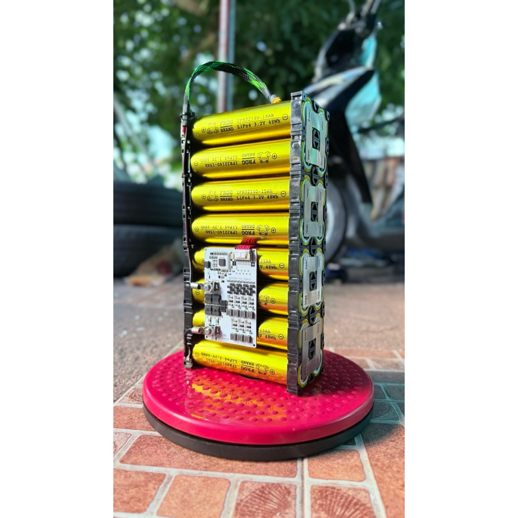 แบตเตอรี่ 8s 2P 30 แอมป์ 28V Bms 60A พร้อมใช้งาน  พร้อมที่ชาร์จ