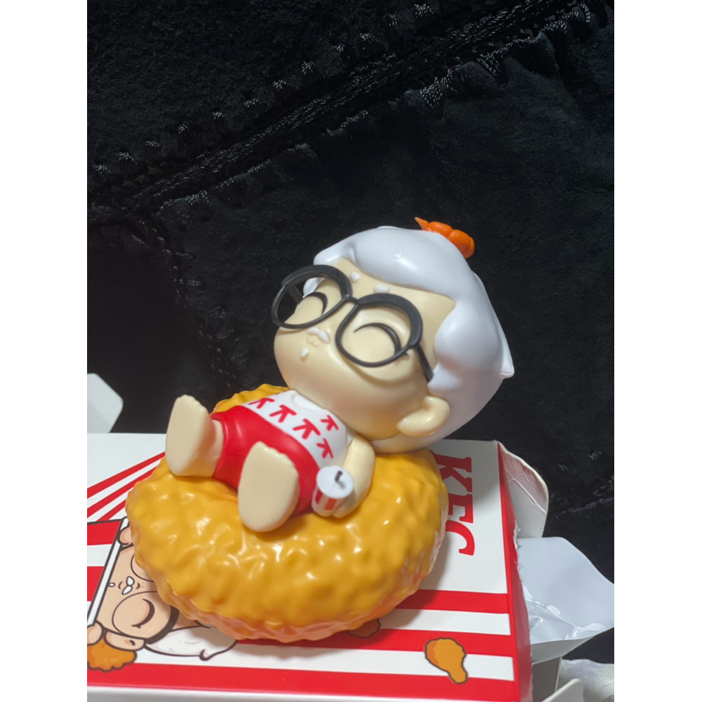 พร้อมส่ง กล่องจุ่ม👨🏼‍🦳🍗 KFC BABY SANDERS COLLECTION - Shrimp n' Chill ลิขสิทธิ์แท้ แกะตัว