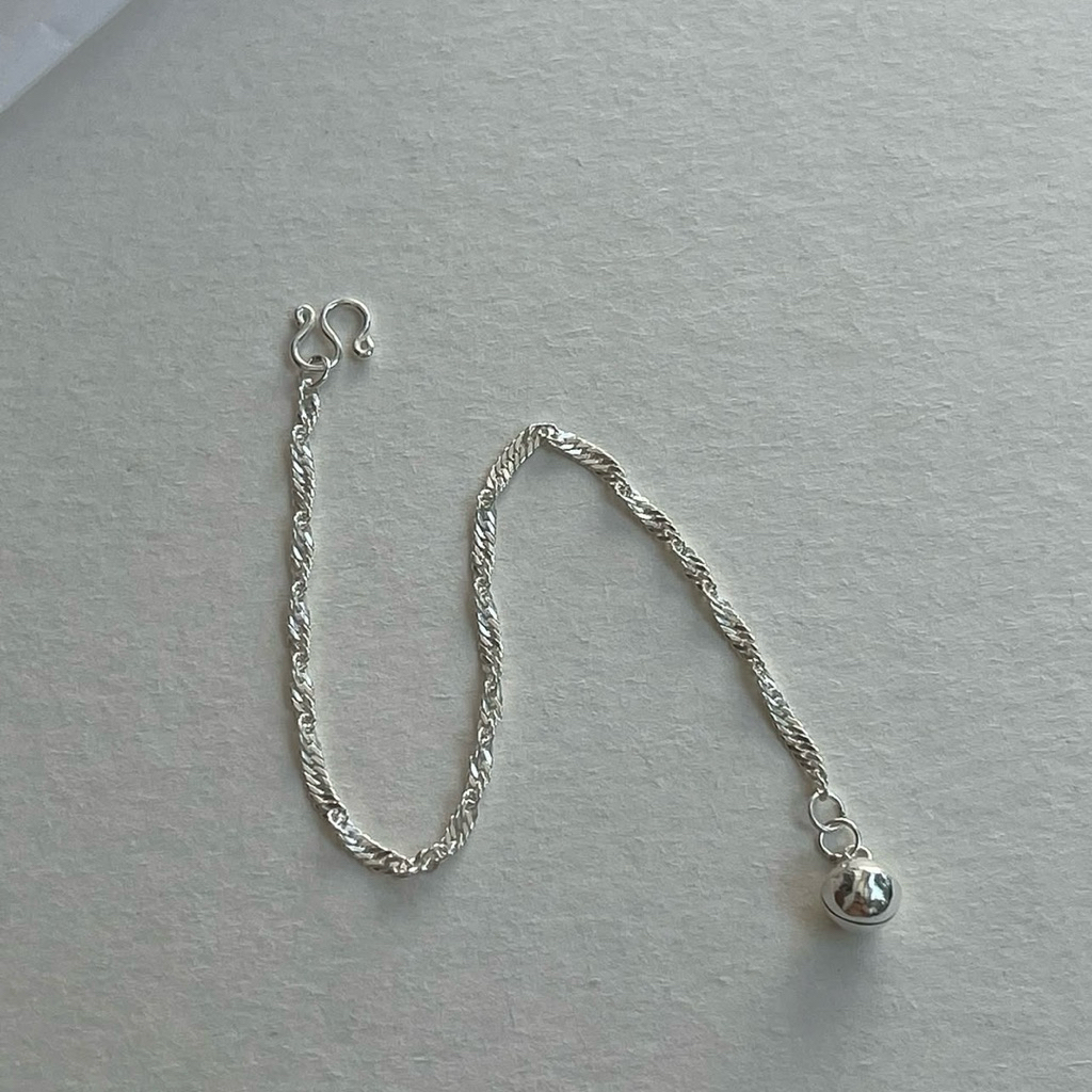 Silvery.day | Twine bracelet