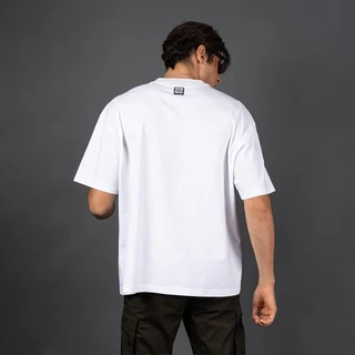 DAVIE JONES [BLK STREET] เสื้อยืดผู้ชาย Logo Oversized Fit T-Shirts สีดำ ขาว กากี LG0150