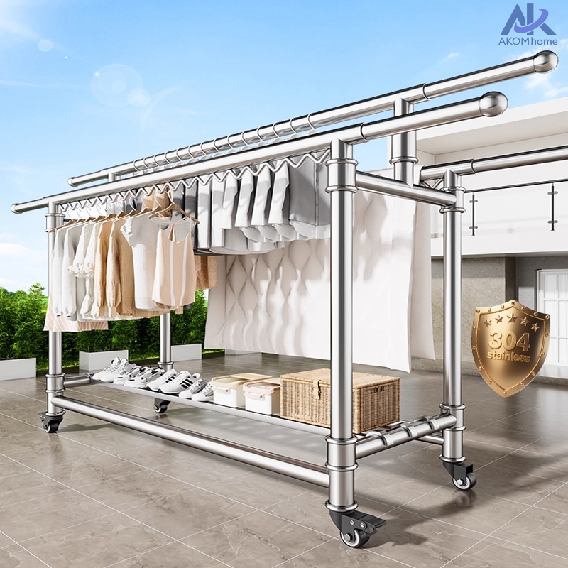 AKOM ราวตากผ้าสแตนเลส 304 ราวตากผ้าแบบยืดหดได้ มีล้อสากล พร้อมตะขอกันลม เคลื่อนย้ายสะดวก สแตนเลสคุณภาพสูง แข็งแรงทนทาน