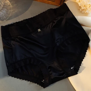 Karola Bikinis กางเกงในผู้หญิง นุ่มสบาย ใส่แนบกระชับ ดีไซน์เซ็กซี่ ระบายอากาศดี สวมใส่สบายโดยไม่รู้สึกตึง Y24