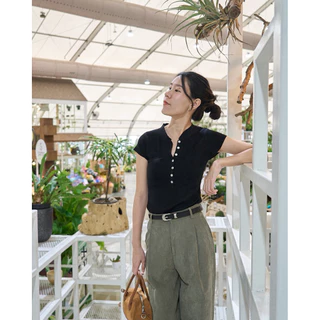 Simplestyle.byd Basic Knit Top เสื้อไหมพรมเข้ารูป เสื้อเเขนสั้น เสื้อดำ
