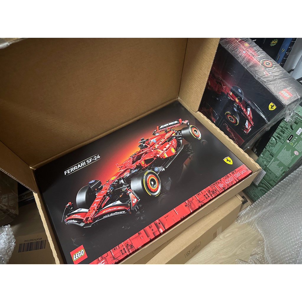 LEGO 42207 Technic F1 sf24 Ferrari