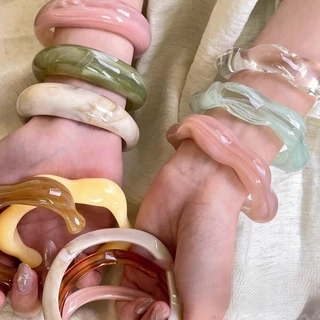 MORA - Resin Bracelet-พร้อมส่ง กำไลข้อมือ แฟชั่น สไตล์Y2K (กทม. มีส่งด่วน)
