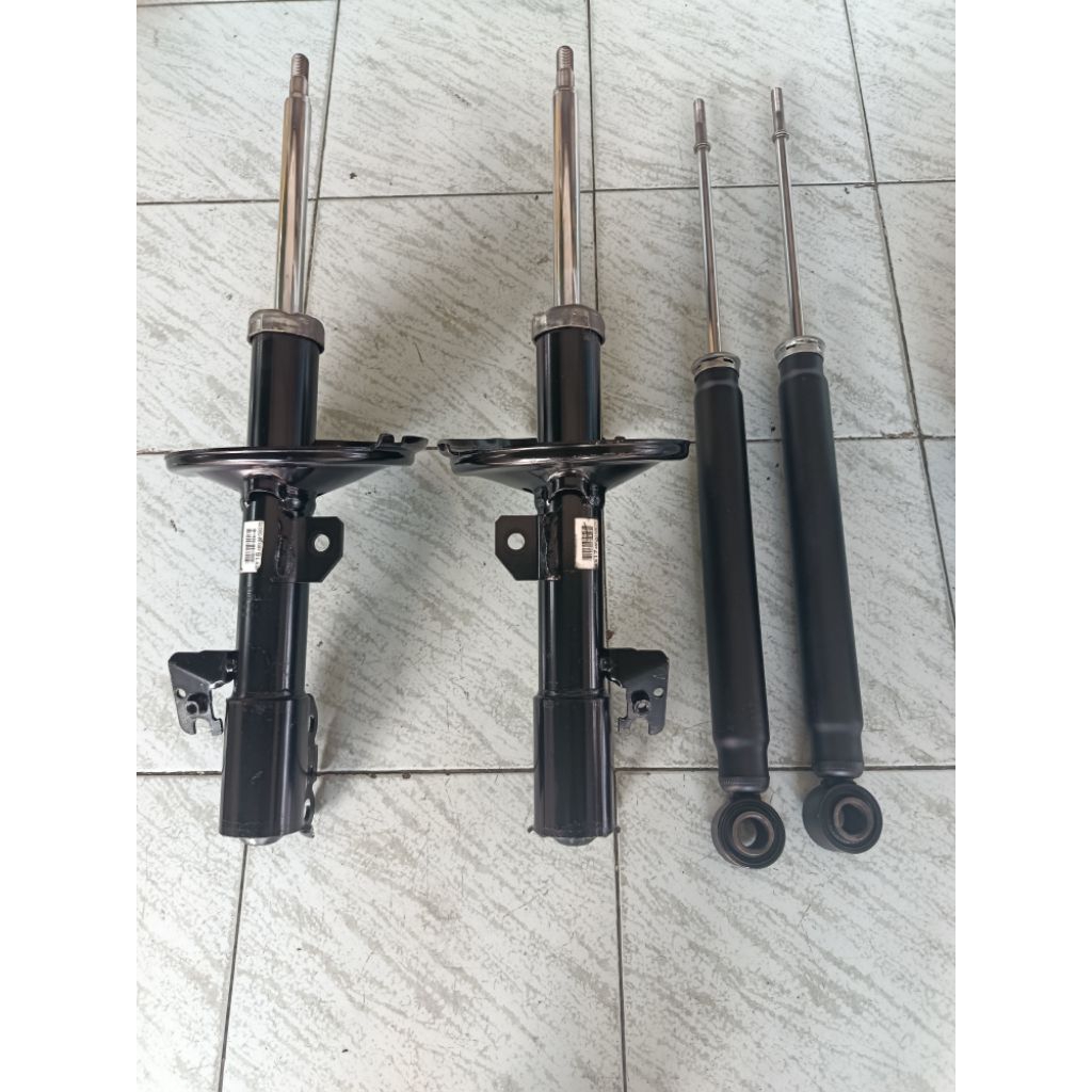 โช้คเดิมToyota Alphard10,Estima30แม้มือ2