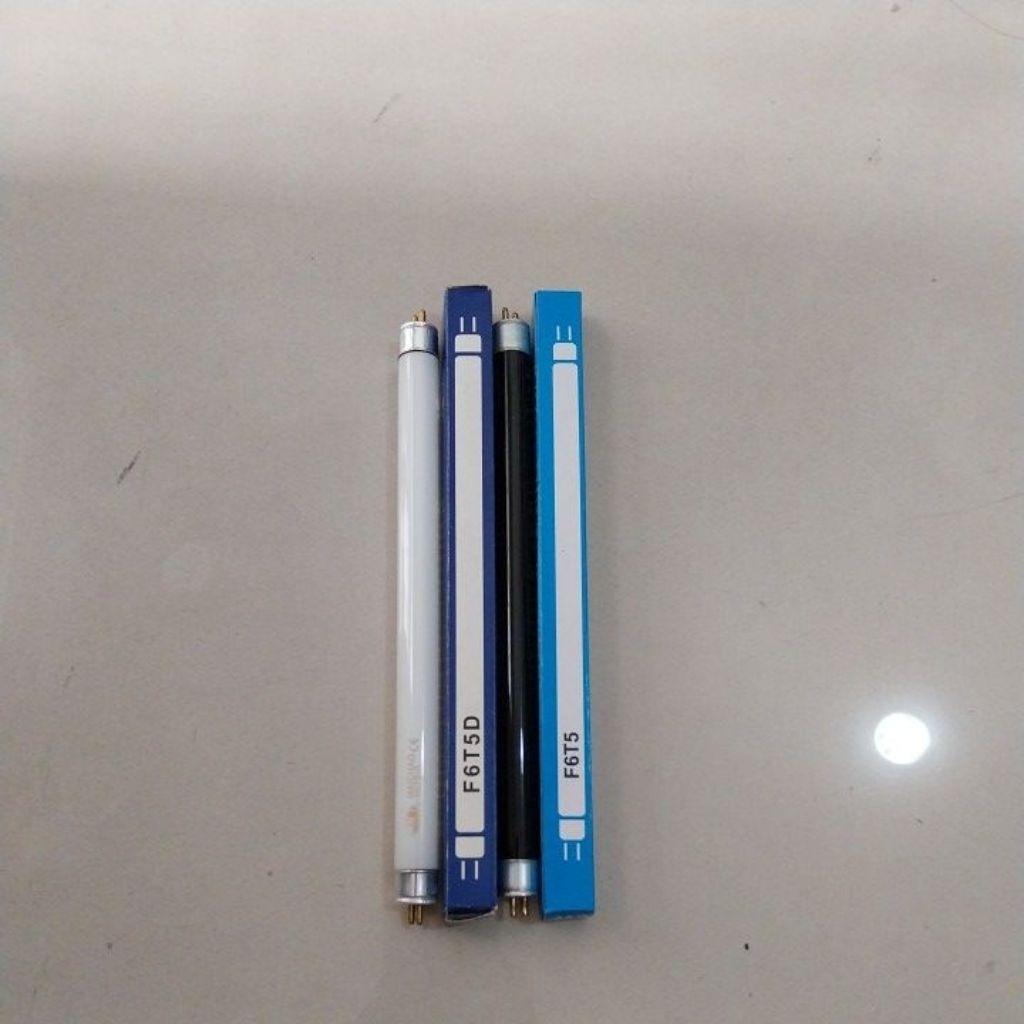 นีออน6w  สีขาว/แบบเบลคไลท์สีม่วง ใช้กับอุปกรณ์ส่องสว่าง