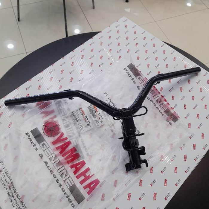 B6HF611001 แฮนด์ AEROX 2020-2024 แท้ YAMAHA B6H-F6110-01