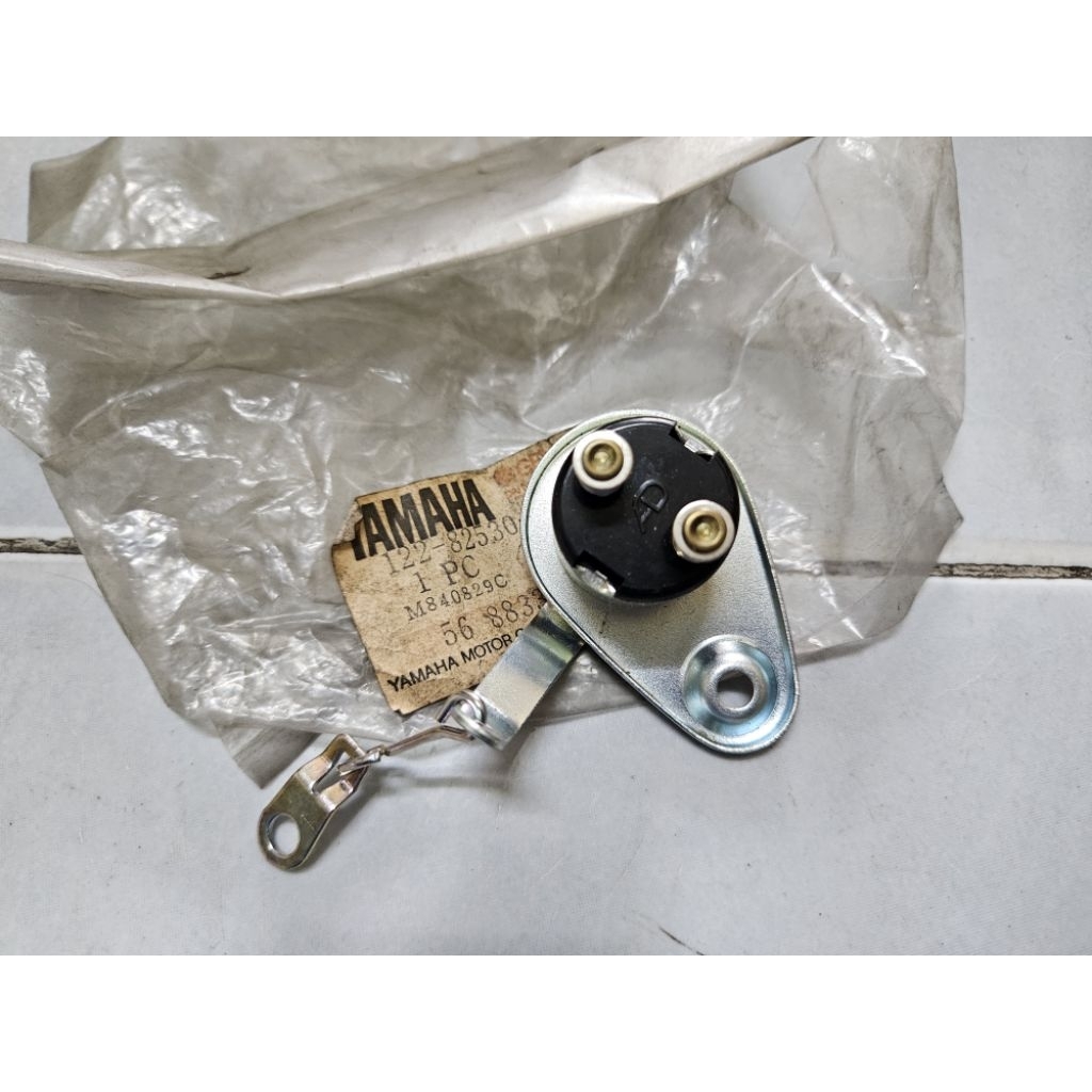 สต็อบเบรค ติดสวิงอาร์ม แท้ใหม่ญี่ปุ่น Yamaha FS1 YG1 YG5 YL2 YB100 YL1 H3 H3C U5 U7 V75 V50