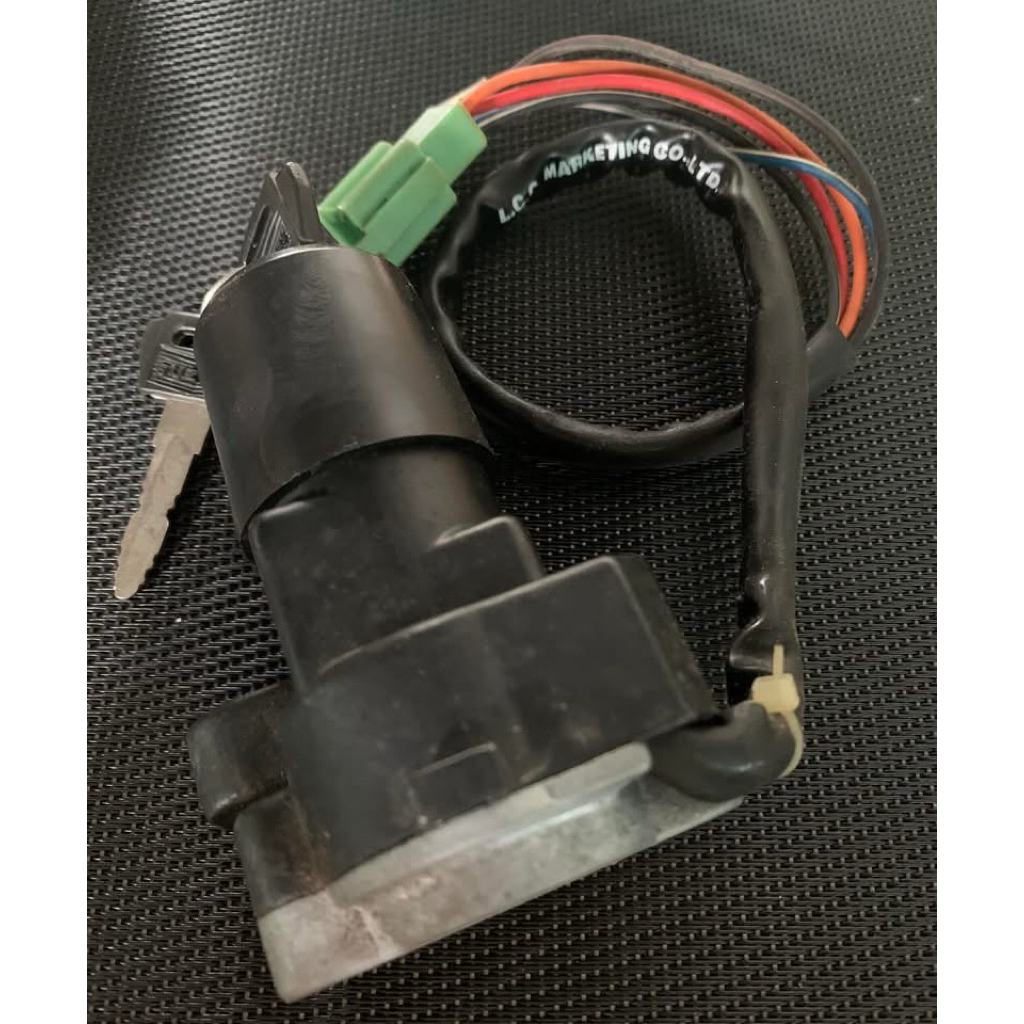 สวิตช์กุญแจ Suzuki flash แท้ใหม่