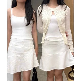 Benabaker Kiko Skirt กระโปรงยาวแนวเฉียง กระโปรงดำ กระโปรงขาว กระโปรงลายปัก